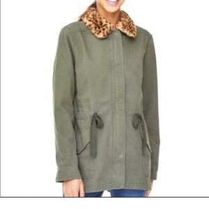 NWT LOFT green jacket with Leopard Print Faux Fur Collar size petite small